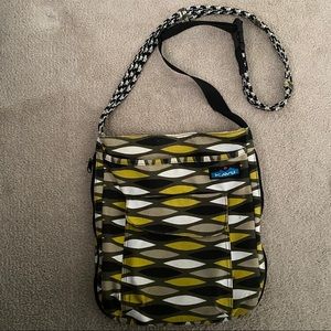 KAVU Medium Purse // Yellow Patterned Design